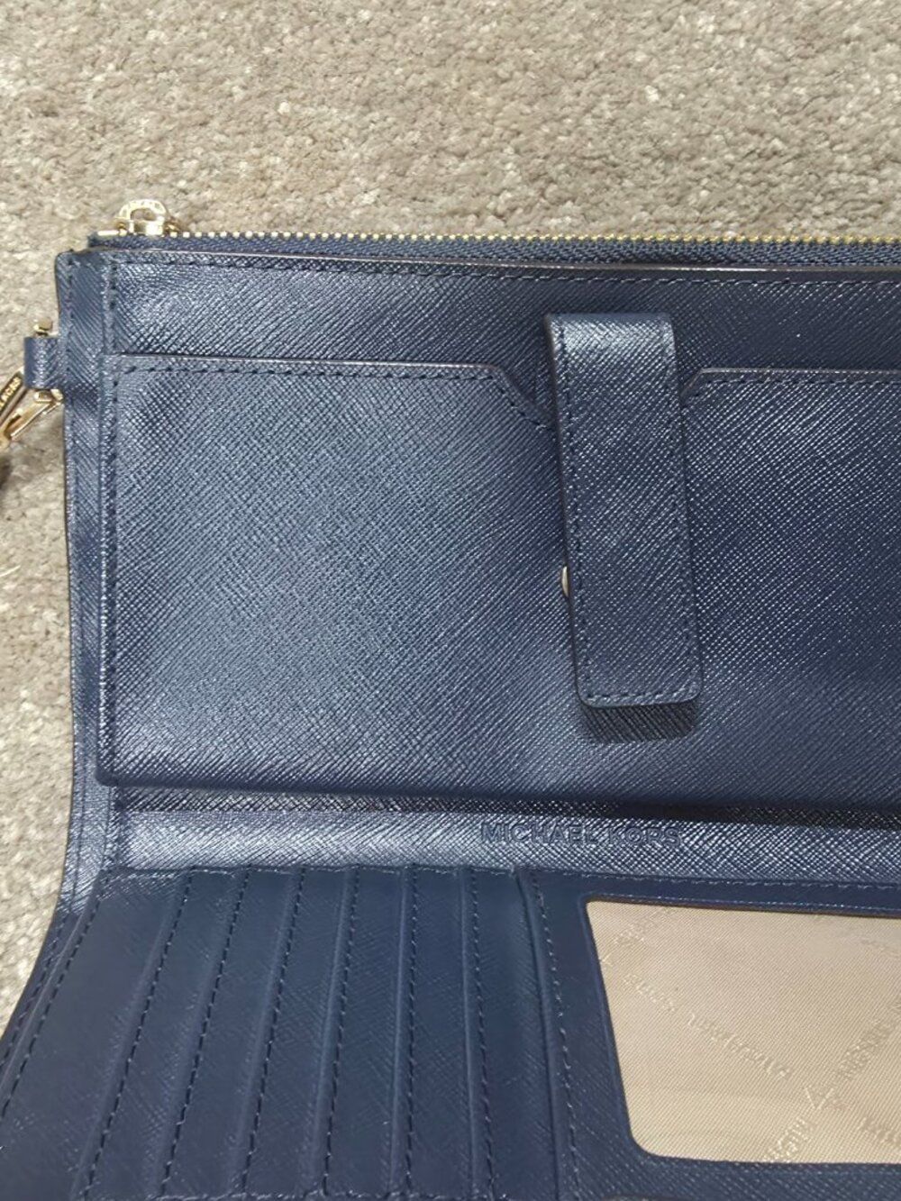 Michael Kors Navy Saffiano Leather Wristlet Wallet Phone Case Zip Around - Picture 3 of 7